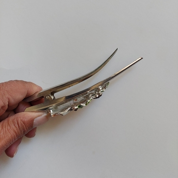 Lovely Floral Enamel 5" Hair Clip - Picture 6 of 8